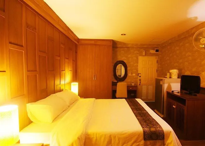 Hotel Orchid 3*