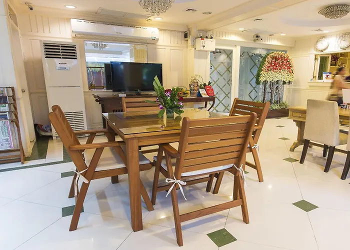 Hotel Orchid 3*