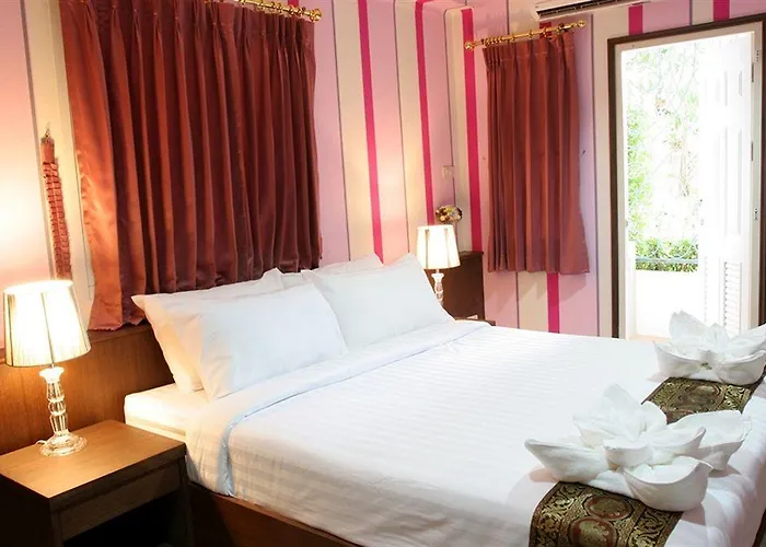 Orchid Hotel 3*