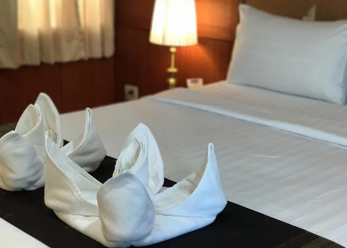 Orchid Hotel 3*