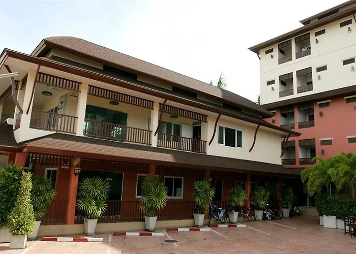 Orchid Hotel 3*